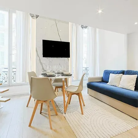 Duplex Moderne Climatise Carre D'or Apartment
