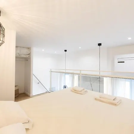 Duplex Moderne Climatise Carre D'or * Ницца