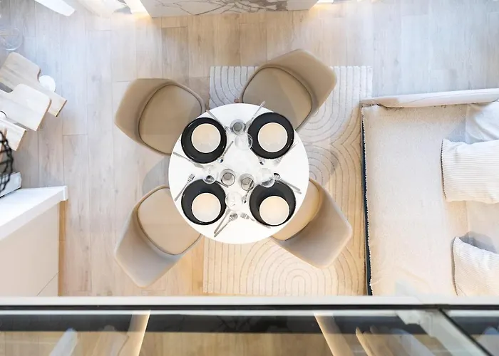 Duplex Moderne Climatise Carre D'or Nizza