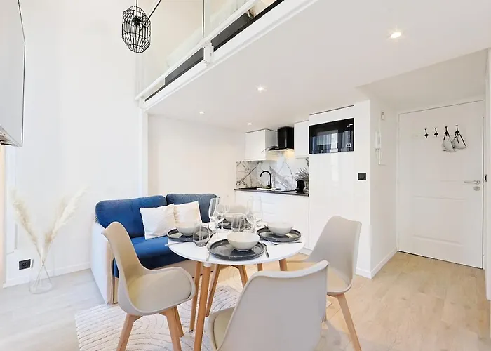 Duplex Moderne Climatise Carre D'or Nizza